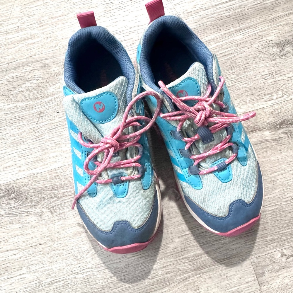 Girl’s Merrell Hiking Shoe - Size 2